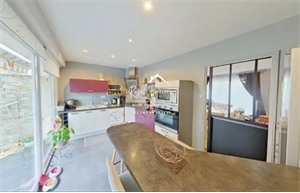 maison-villa à la vente -   86100  CHATELLERAULT, surface 97 m2 vente maison-villa - APR710446